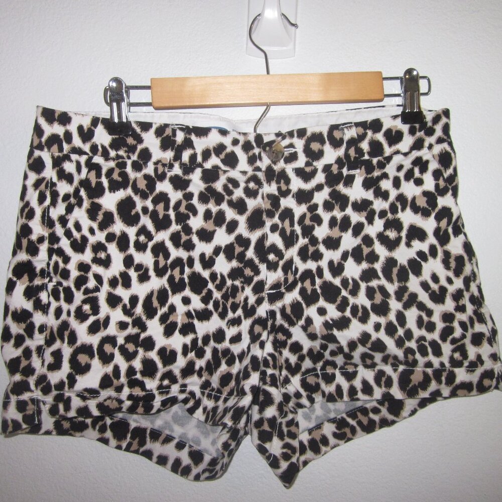Old Navy's Mid-Rise Leopard-Print Everyday Shorts -- 3.5-inch inseam